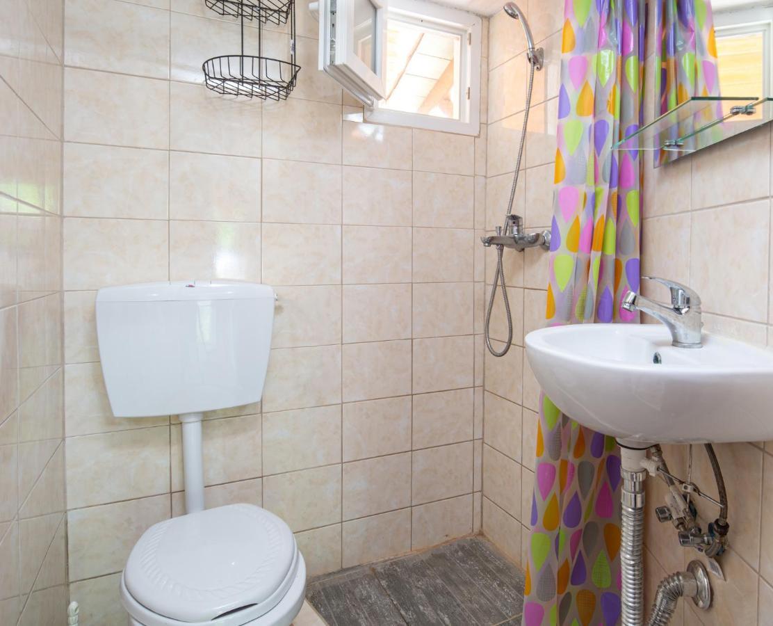 Agatha House Aparthotel Valti Bagian luar foto
